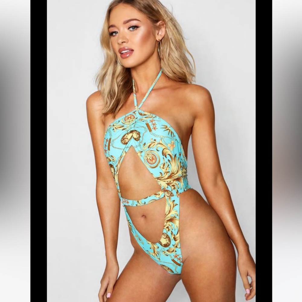 NWT Beautiful Boohoo Beach Cut out jewel bathing suit one piece swimsuit Size M